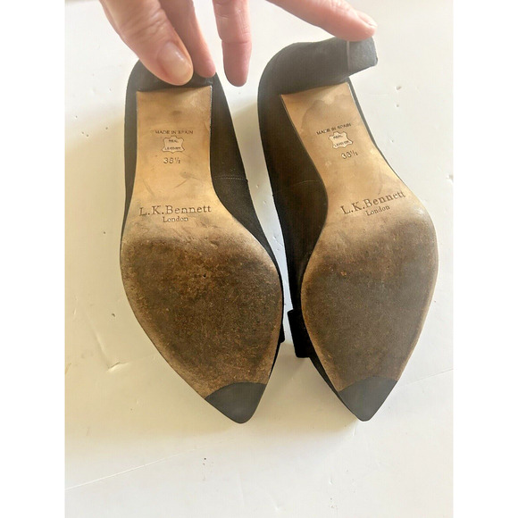 L.K. BENNETT Black Suede Court Shoes Pumps Bow Detail Size 38.5 US 7.5 Beautiful - Picture 7 of 12